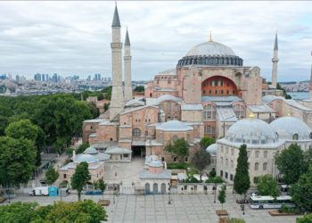 Tourists to continue to visit Hagia Sophia