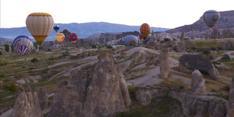 Hot air balloons up in the skies again in Turkey 1 Hot air balloons up in the skies again in Turkey