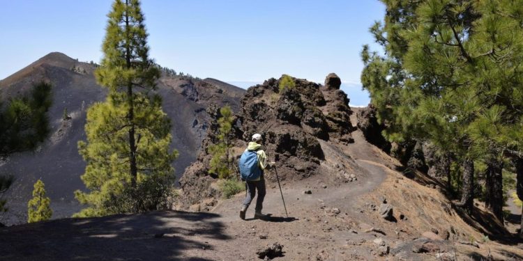 Popular hiking trail on La Palma after volcanic eruption reopened