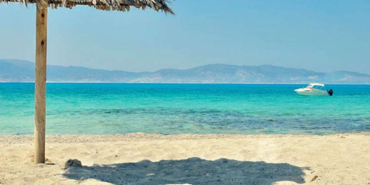 Greece blocks popular island for visitors 1 Greece blocks popular island for visitors