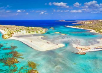 10 must-see places in Greece 13 10 must-see places in Greece