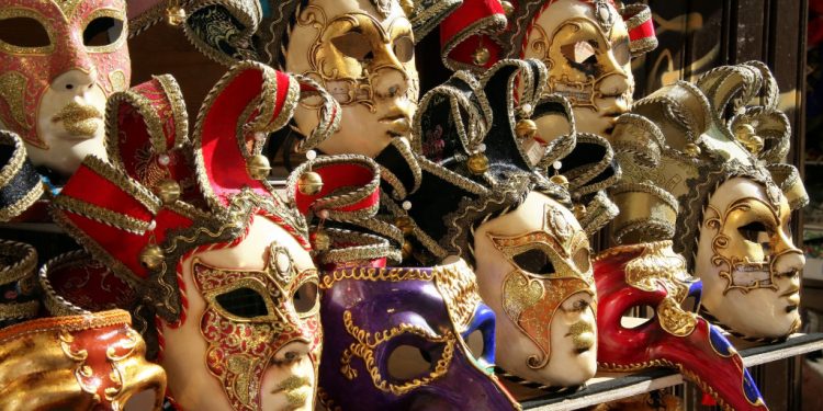 The Magic of Masks Returns: The 2026 Venice Carnival Begins in February
