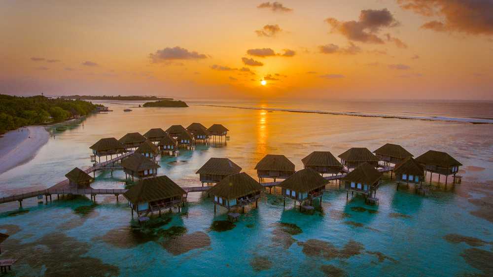 Is November a good time to visit the Maldives? 2 maldives