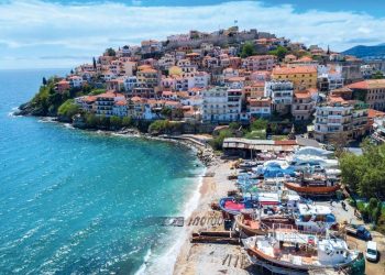 Halkidiki extends into the Aegean with three peninsulas—Kassandra, Sithonia and Mount Athos, the “Three Fingers.”