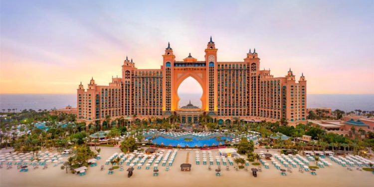 Luxury and adventure meet at Atlantis The Palm Dubai 1 Set at the heart of Palm Jumeirah, Atlantis The Palm Dubai brings together luxury accommodation, a private beach and world-class entertainment.