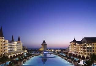 Titanic Mardan Palace Hotel'in açılış tarihi belli oldu!