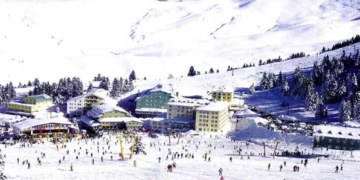 Uludağ’da kar yağışı sürüyor