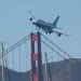 San Francisco’da yolcu uçağının köprüye yakın geçmesi korkuttu