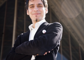 Ünlü aydınlatma tasarımcısı Emrah Baki Ulaş, Philips’in katkılarıyla İstanbul’da