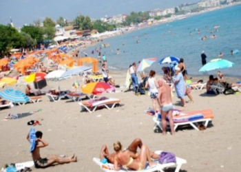 Antalya’da 2010’un 9 milyonuncu turisti için tören