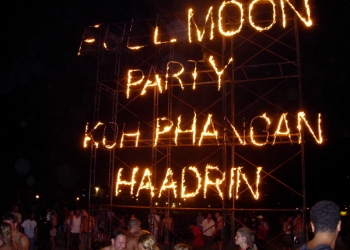 Koh Phangan Adası’nda Full Moon Party çılgınlığı