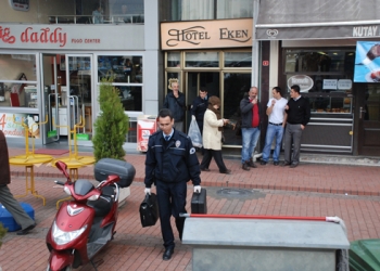 71 yaşındaki Yüksel Karakuş otel odasında ölü bulundu