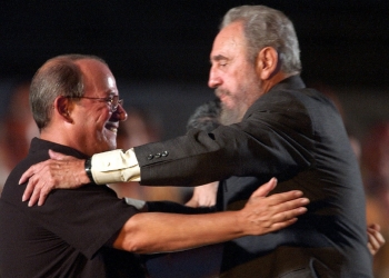 Kübalı şarkıcı Silvio Rodriguez Şili ‘ye gidiyor