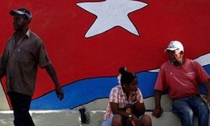 Küba vatandaşlarına yurtdışına çıkış iznini kaldırıyor