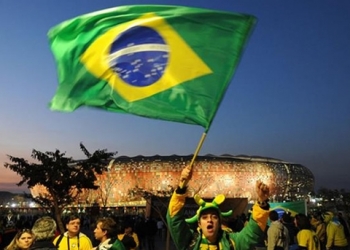 Futbol tutkunları Brezilya’ya akın etti