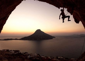 Kalymnos Adası kaya tırmanışına çağırıyor