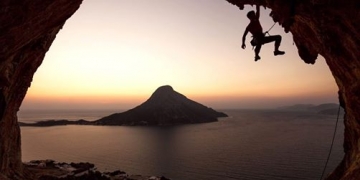 Kalymnos Adası kaya tırmanışına çağırıyor