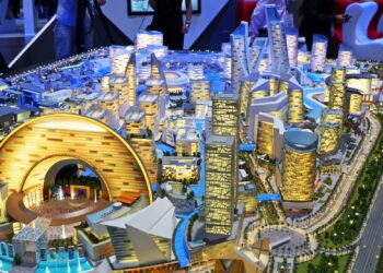 Dubai World Shopping Mall Alışveriş Merkezi açıyor