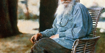 Google Rus Yazar Tolstoy’ a özel Doodle hazırladı