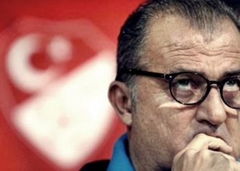 "Fatih Terim Galatasaray dışında hiçbir yerde başarılı olamaz, yıllarca Galatasaray’ın kasasını boşalttı" 10 “Fatih Terim Galatasaray dışında hiçbir yerde başarılı olamaz, yıllarca Galatasaray’ın kasasını boşalttı”
