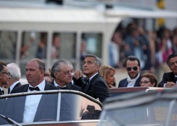 Hollywood yıldızları Venedik’e akın etti