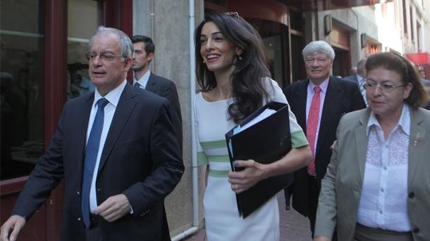 amal alamuddin atina heykel 610x3431