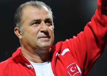 Fatih Terim’den çarpıcı açıklamalar…”Annelerden sonra babalara mı gidiyorsunuz?”