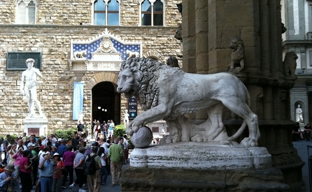 florence italy lion museum