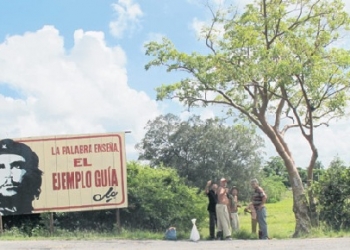 Che Guevara’nın anıt mezarı, puro ve tropik kokteyller...Küba'nın renkleri turistleri cezbediyor! 10 Che Guevara’nın anıt mezarı, puro ve tropik kokteyller…Küba’nın renkleri turistleri cezbediyor!