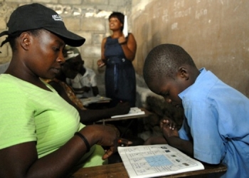 Sağlıktan sonra eğitime de Küba desteği