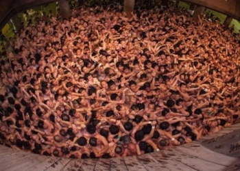 Hadaka Matsuri: Çıplaklar Festivali Japonya’da