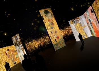 Moskova’da sıradışı multimedya sergisi