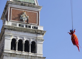 Venedik Karnavalı’nda Türk Uçuşu