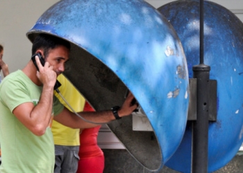 ABD ile Küba arasında 15 yıl sonra ilk kez doğrudan telefon hattı kuruldu