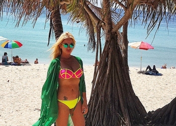 Berna Arıcı Phuket tatilinde