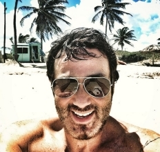 Küba'ya ilgi artıyor! Şarkıcı Metin Arolat Havana turunda 1 kuba havana metin arolat 232x2201