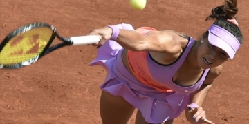 Fransa Açık’ta sürpriz yok! Sharapova ve Federer bir üst turda