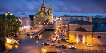 St. Petersburg da Beyaz Geceler sürüyor