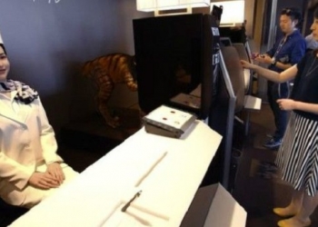 Robotların işlettiği ucuz otel Japonya’da hizmete girdi