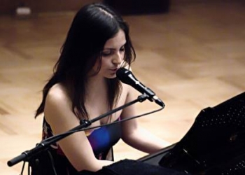 Selen Gülün Japonya’da konser verdi