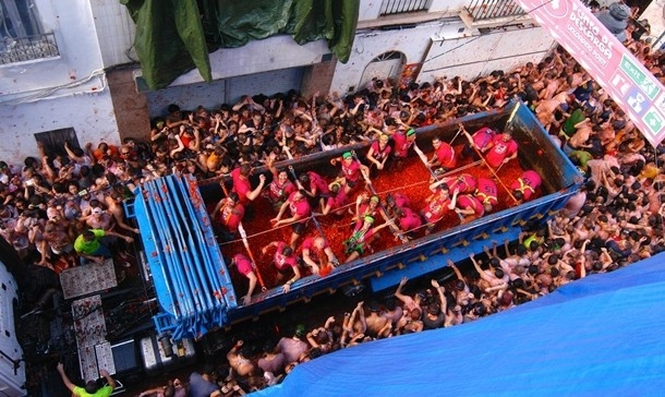 La Tomatina festivali 610x3641