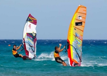 Kanarya Adaları ‘nda sörf zamanı