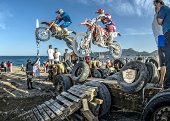 Dünyanın en iyi enduro motor yarışçıları Kemer’de