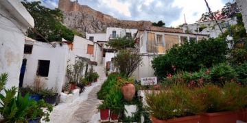 Atina’nın saklı cenneti Anafiotika