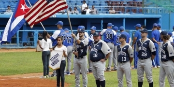 Amerikan beyzbol takımı Küba’da maça çıktı