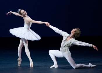 Bolşoy Tiyatrosu’nda Kuğu Gölü Balesi