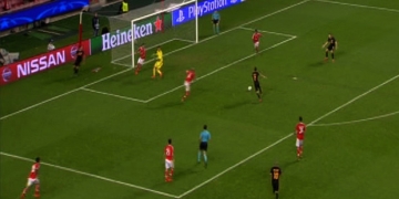 Yasin Öztekin saç baş yolduran “O” pozisyonu anlattı