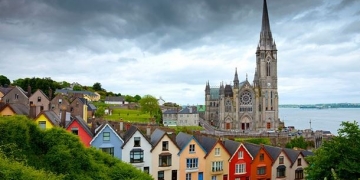 İrlanda ekonomisi büyümeye devam ediyor