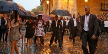 Obama, Old Havana’yı gezdi, Jose Marti Anıtına çelenk bıraktı