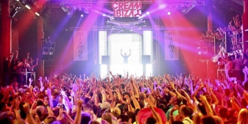 Turizm cenneti İbiza ayakta: Müzeler, kumsallar da var gelin görün